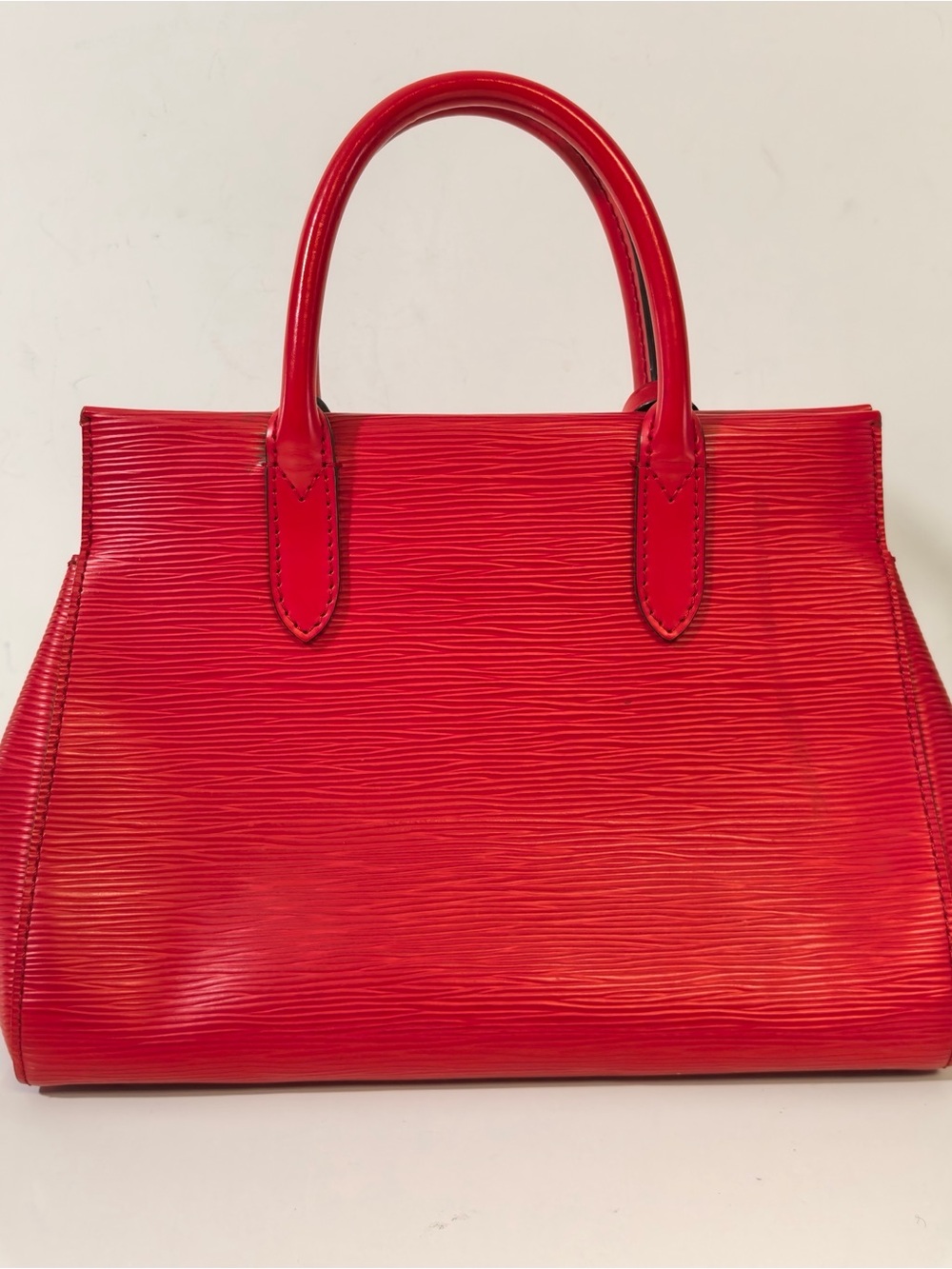 Pre-Owned Louis Vuitton Marly BB Red Epi Leather Handbag - Picture 7 of 7